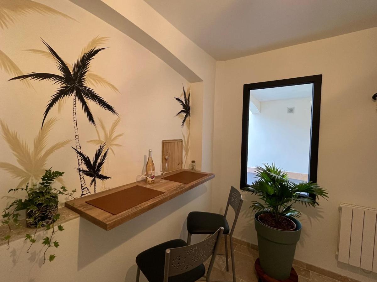 Chambre Au Calme Avec Spa Privatif Gratuit Sud Aveyron Les Palmiers Des Causses Saint-Rome-de-Tarn Exterior foto